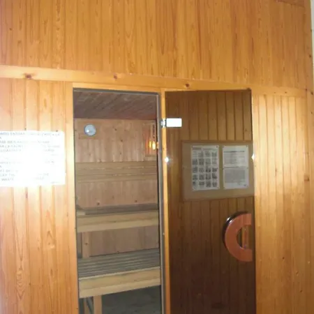 Apartment 2 Dorm.a/a.vista Mar.wifi.gym.sauna.terraza.parking. *