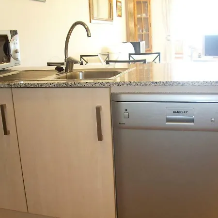 2 Dorm.a/a.vista Mar.wifi.gym.sauna.terraza.parking. Apartment *